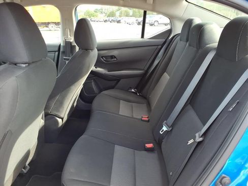 Used 2025 Nissan Sentra SV FWD image 24