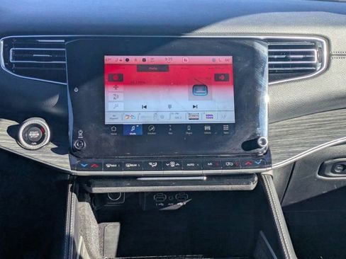 Used 2024 Jeep Wagoneer Series II w/ Flexible Seating Group image 15