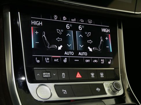 Used 2019 Audi Q8 Premium Plus image 23