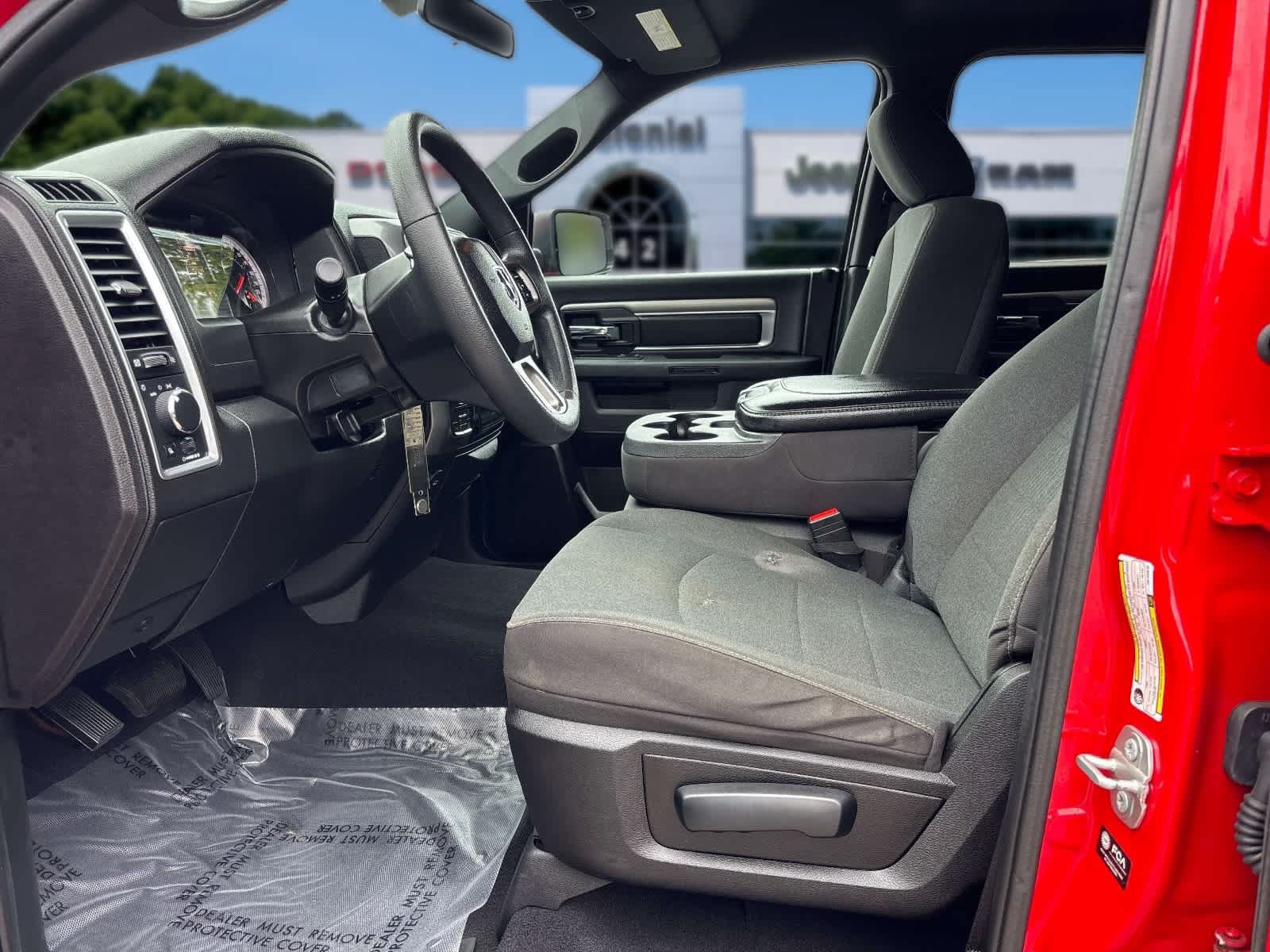 Used 2024 RAM 1500 Warlock AWD/4WD image 8