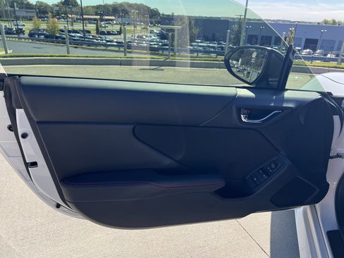 Used 2024 Subaru BRZ Premium image 14