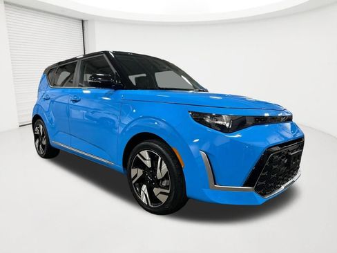 Used 2023 Kia Soul GT-Line FWD image 3