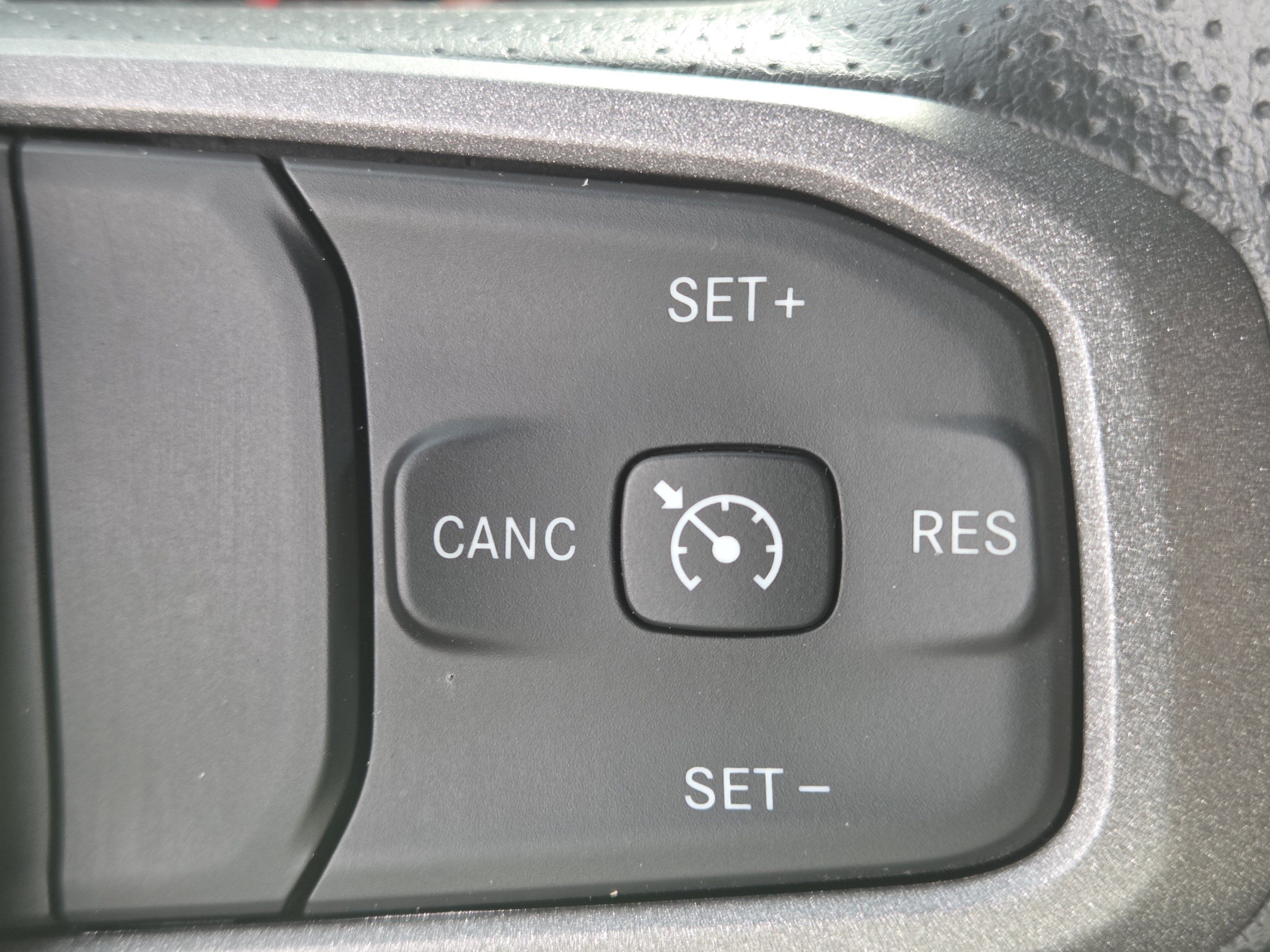 Used 2024 RAM 3500 Tradesman w/ Chrome Appearance Group AWD/4WD image 12