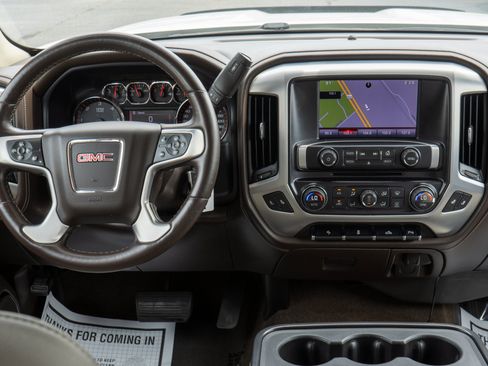 Used 2015 GMC Sierra 1500 SLT w/ SLT Preferred Package AWD/4WD image 14