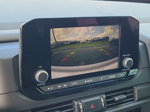 Certified 2025 Nissan Pathfinder S FWD image 22