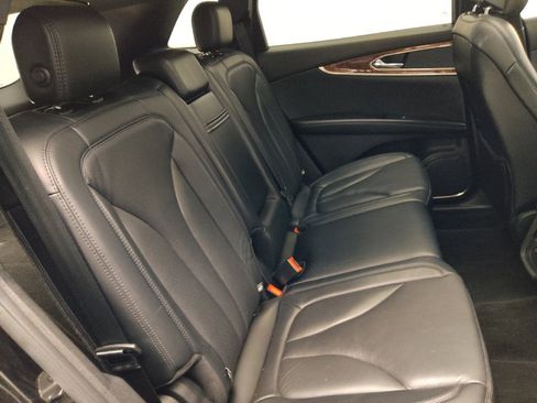 Used 2017 Lincoln MKX Reserve w/ Lincoln MKX Climate Package image 19