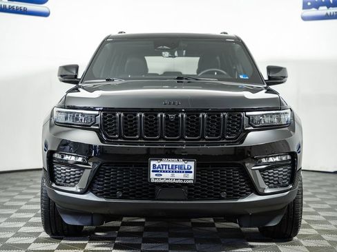 Used 2025 Jeep Grand Cherokee Limited w/ Luxury Tech Group II image 2