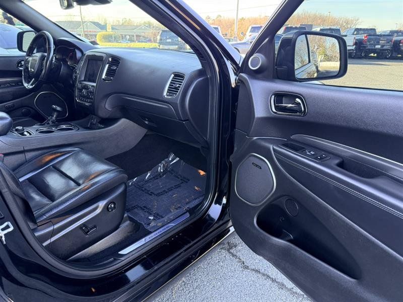 Used 2020 Dodge Durango R/T w/ Technology Group AWD/4WD image 12