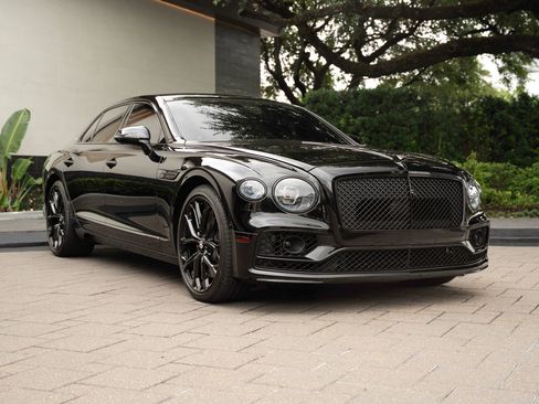 Used 2024 Bentley Flying Spur W12 AWD/4WD image 13