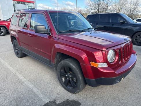 Used 2015 Jeep Patriot Sport w/ Power Value Group image 2