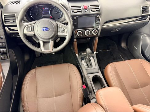 Used 2018 Subaru Forester 2.5i Touring w/ Popular Package #2 AWD/4WD image 12