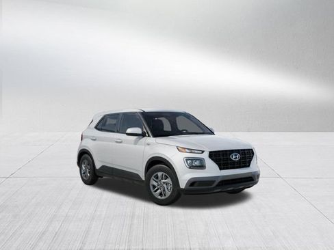 New 2026 Hyundai Venue SE FWD image 2