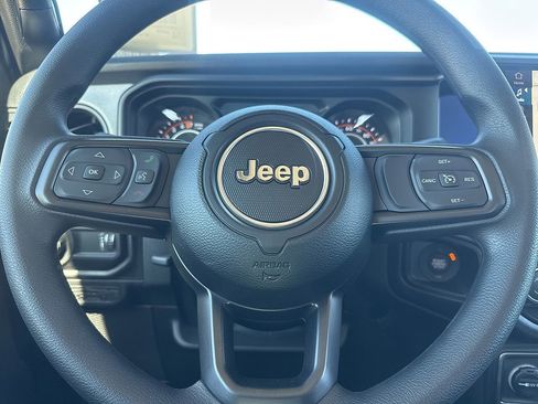 New 2026 Jeep Gladiator Sport AWD/4WD image 19