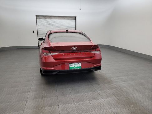 Used 2023 Hyundai Elantra SE FWD image 6