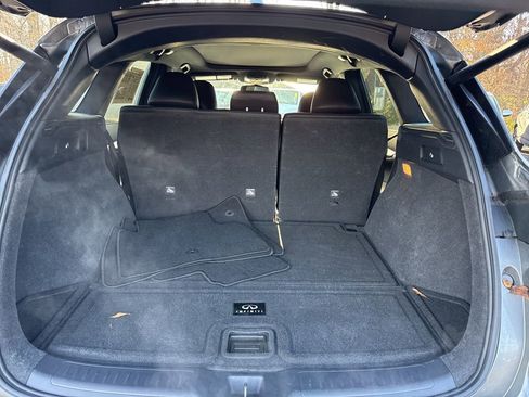 Used 2021 INFINITI QX50 Luxe w/ Appearance Package image 11