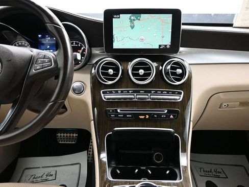 Used 2019 Mercedes-Benz GLC 43 AMG 4MATIC image 17