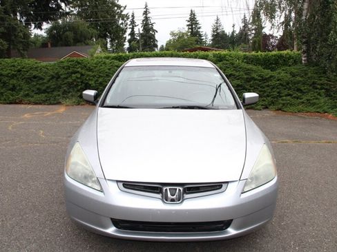 Used 2005 Honda Accord EX image 10