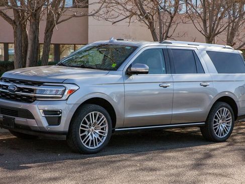 Used 2024 Ford Expedition Max Limited image 9