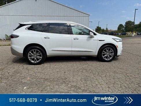 Certified 2023 Buick Enclave Essence w/ Experience Buick Package AWD/4WD image 8