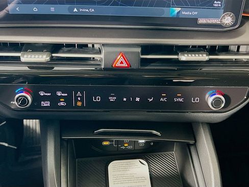 New 2026 Kia Sportage SX Prestige AWD/4WD image 14
