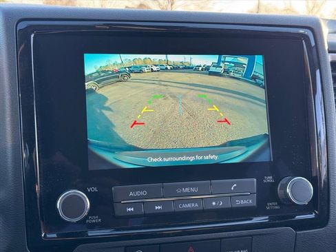 Used 2023 Nissan Frontier SV w/ Technology Package image 33