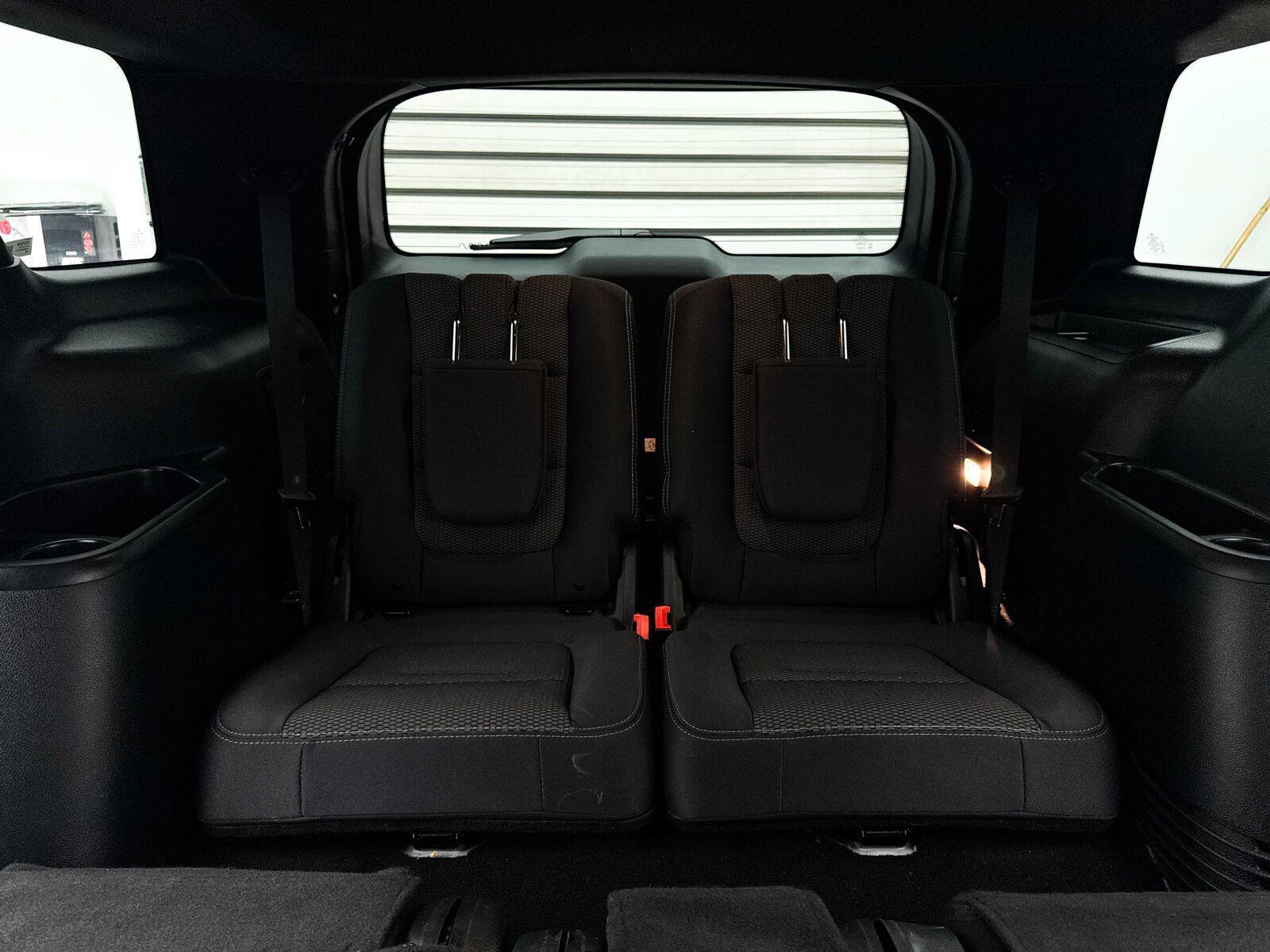 Used 2019 Ford Explorer XLT w/ Equipment Group 201A AWD/4WD image 8