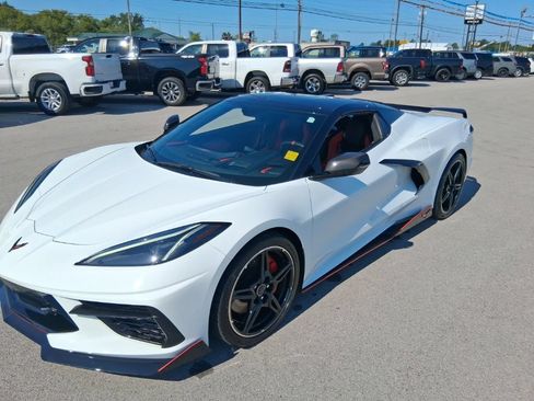 Used 2021 Chevrolet Corvette Stingray Premium Conv w/ Z51 Performance Package RWD image 23