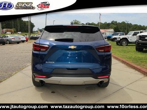 Used 2023 Chevrolet Blazer LT FWD image 6