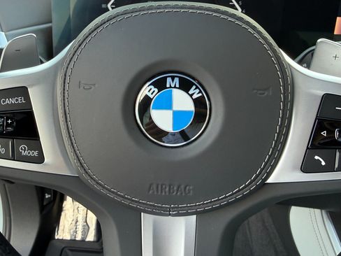 Used 2024 BMW X5 sDrive40i w/ M Sport Package RWD image 41