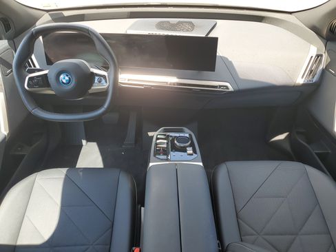 Used 2024 BMW iX xDrive50 w/ Sport Package AWD/4WD image 21