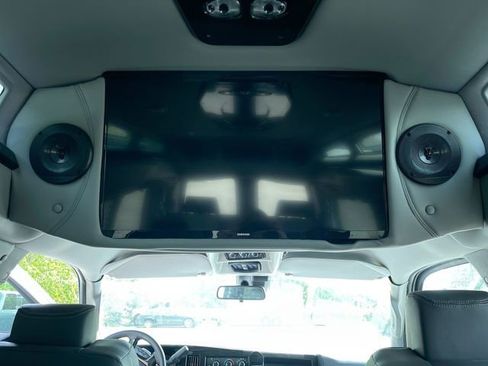 Used 2025 GMC Savana 2500 w/ Driver Convenience Package RWD image 34