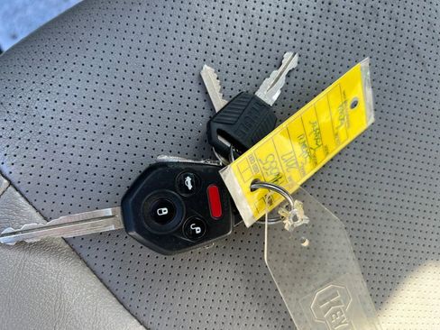 Used 2017 Subaru Forester 2.5i Limited image 30