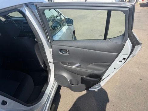 Used 2023 Nissan Leaf S FWD image 20