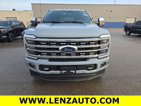 Used 2024 Ford F350 Platinum w/ FX4 Off-Road Package image 2