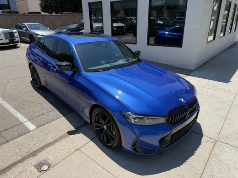 Used 2024 BMW 330i Sedan w/ M Sport Package RWD image 15