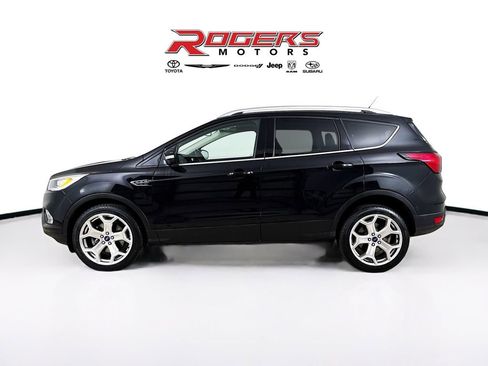 Used 2019 Ford Escape Titanium image 4