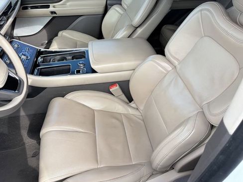 Used 2021 Lincoln Aviator Reserve w/ Equipment Group 201A image 6