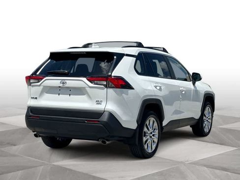 Used 2025 Toyota RAV4 XLE Premium AWD/4WD image 8