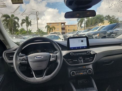 Used 2022 Ford Escape SE w/ Convenience Package image 24