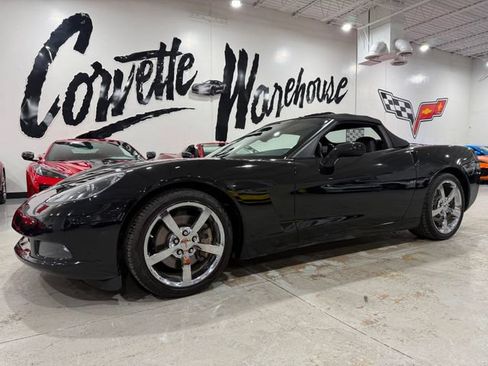 Used 2010 Chevrolet Corvette Convertible w/ Preferred Equipment Group RWD image 1