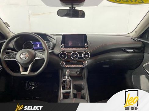 Used 2025 Nissan Sentra SR FWD image 19