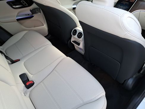 New 2026 Mercedes-Benz GLC 300 4MATIC image 11