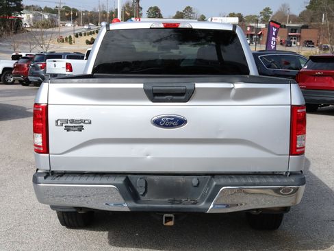 Used 2017 Ford F150 XLT w/ Trailer Tow Package image 4