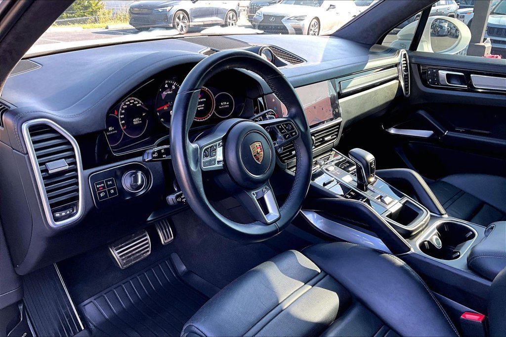 Used 2023 Porsche Cayenne Turbo AWD/4WD image 18