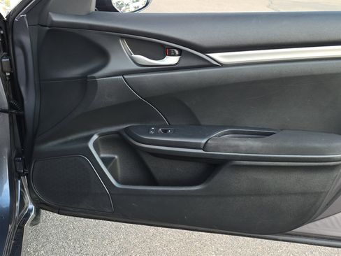 Used 2020 Honda Civic LX image 29