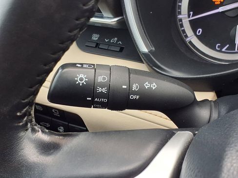 Used 2022 Toyota Highlander Limited AWD/4WD image 20