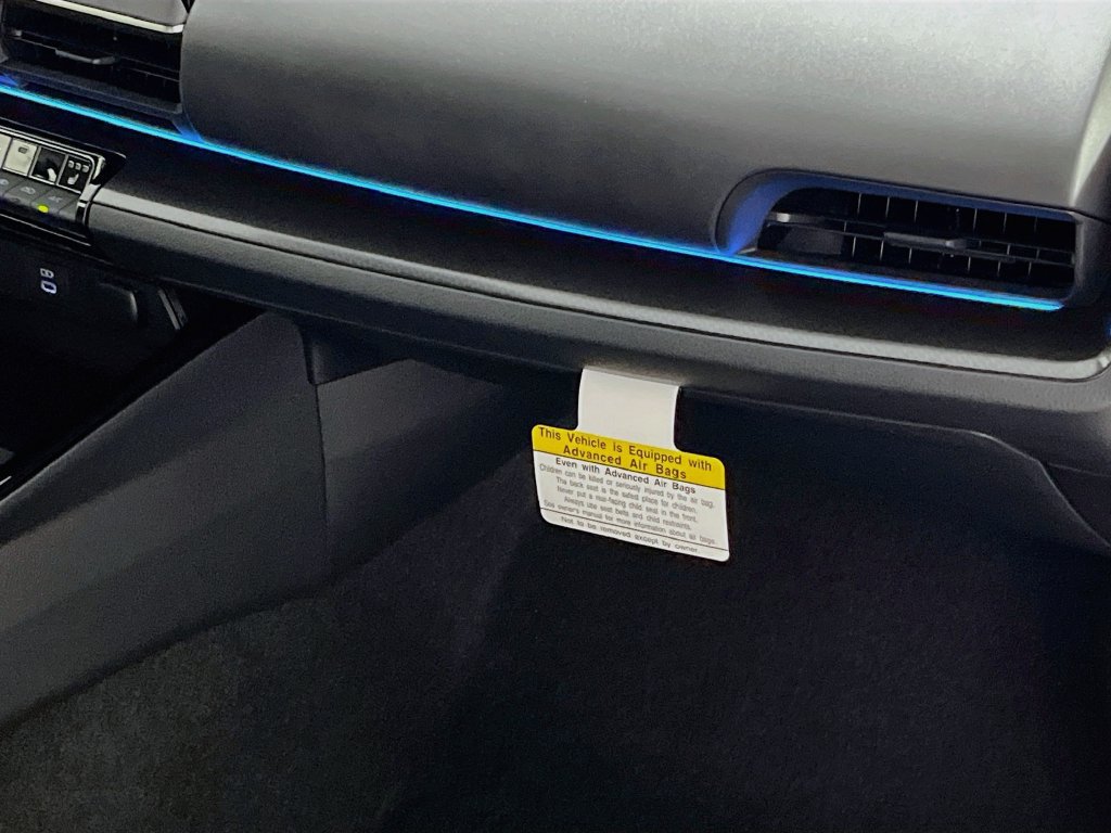 New 2027 Toyota Prius FWD image 30