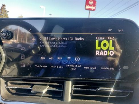 Used 2025 Chevrolet Trax RS w/ Driver Confidence Package image 28