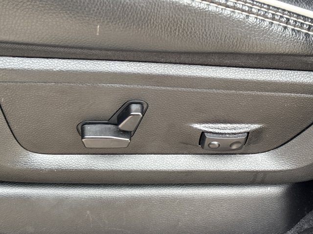 Used 2025 RAM 2500 Laramie AWD/4WD image 21