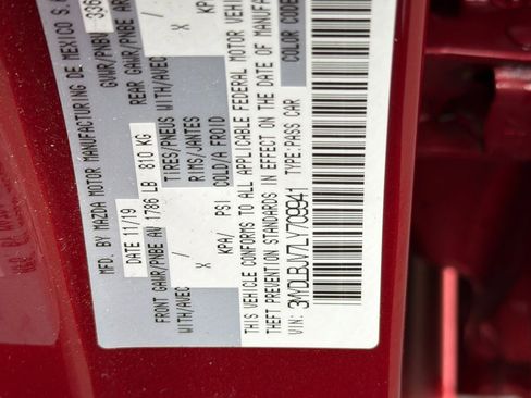 Used 2020 Toyota Yaris XLE image 43